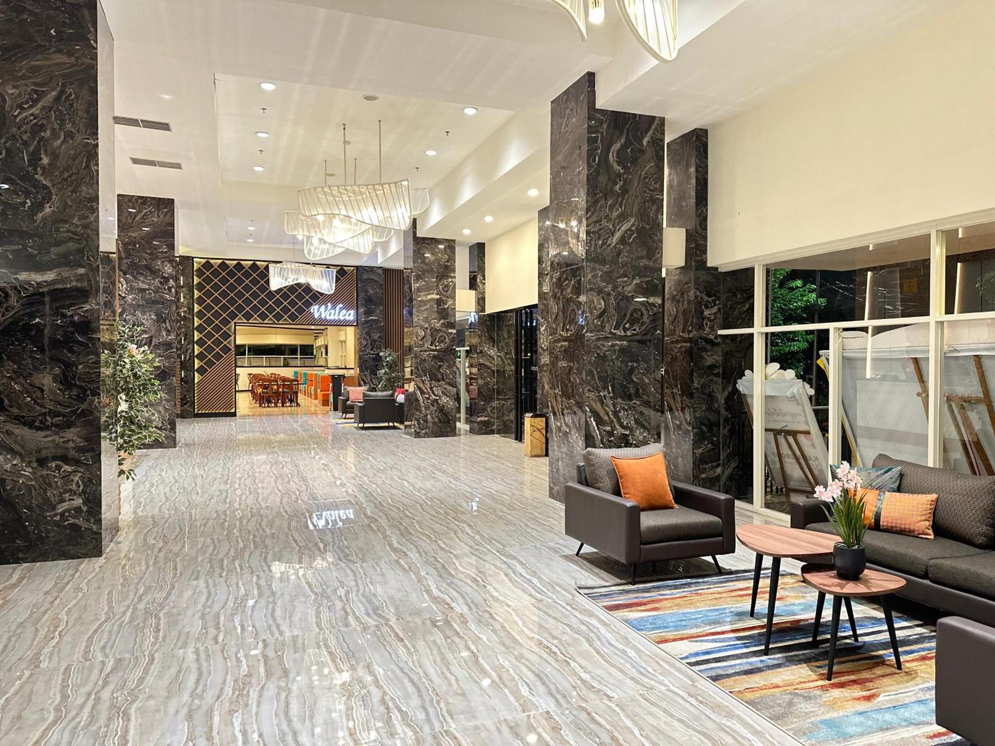 D'Primahotel Jemursari Surabaya Exterior foto
